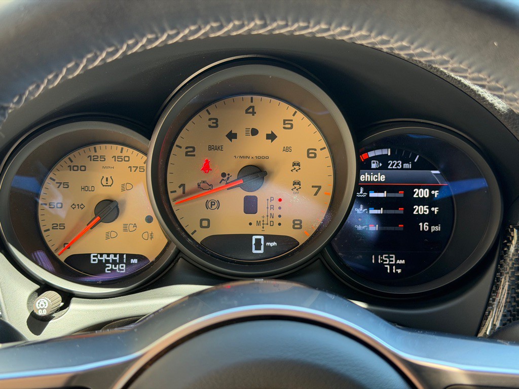 2021 Porsche Macan Image 39
