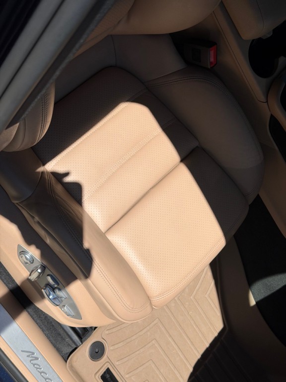 2021 Porsche Macan Image 73