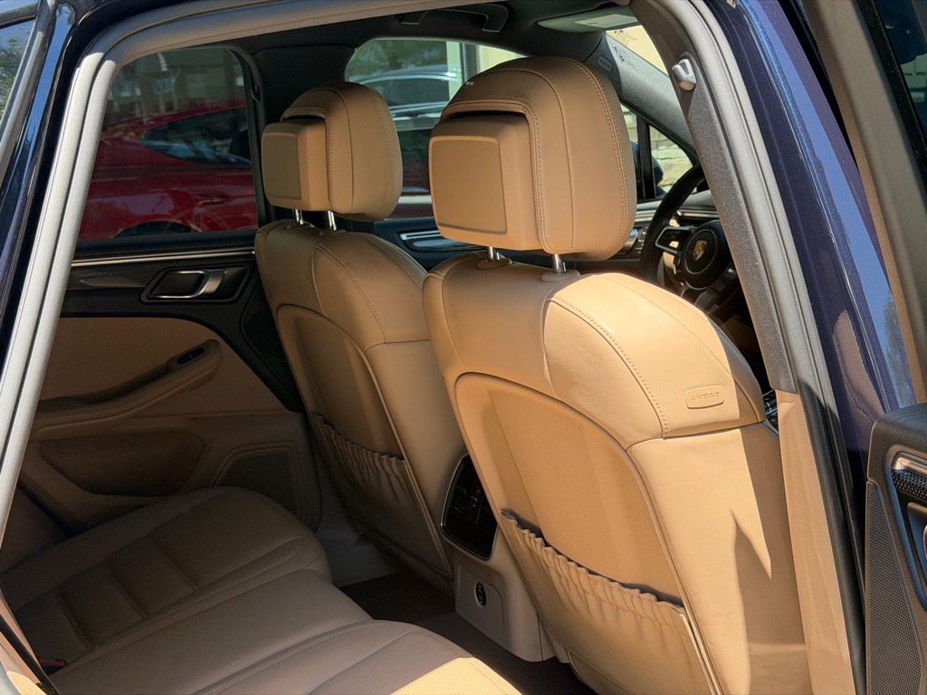 2021 Porsche Macan Image 84