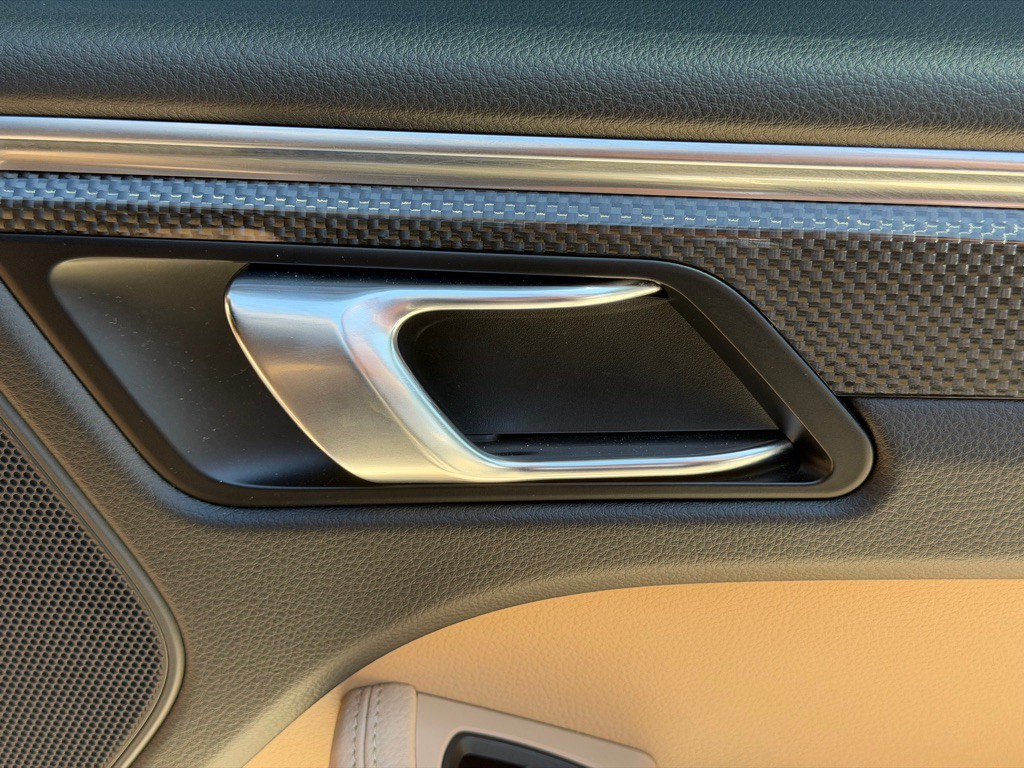 2021 Porsche Macan Image 87
