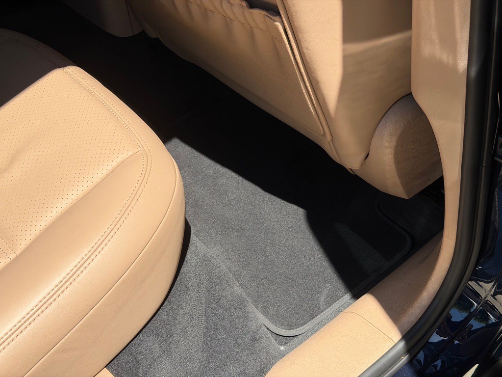 2021 Porsche Macan Image 90