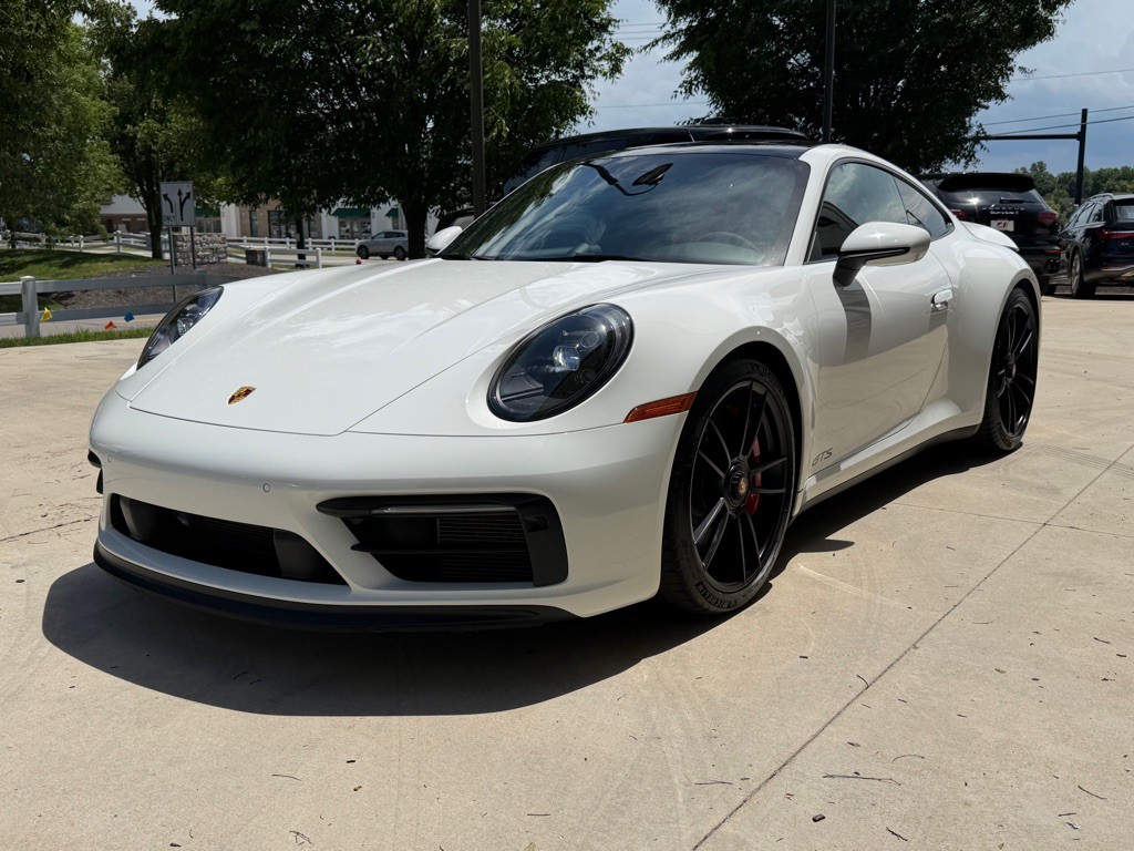 2023 Porsche 911 Image 5