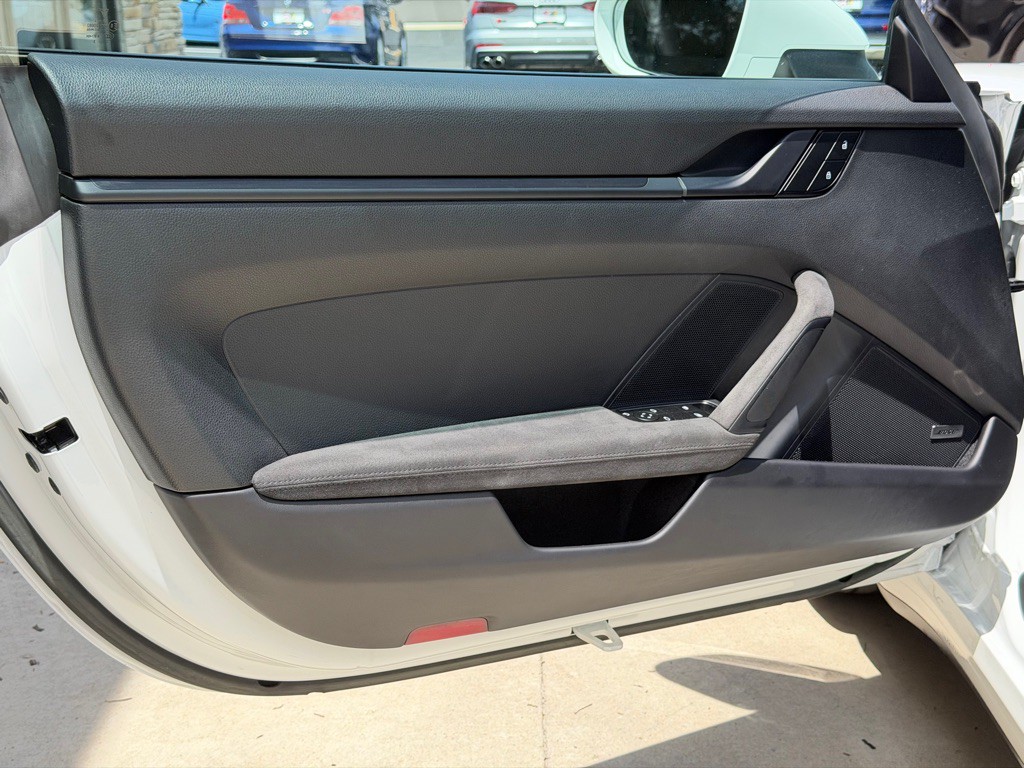 2023 Porsche 911 Image 24