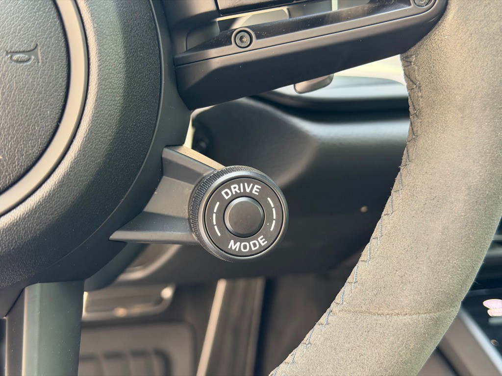 2023 Porsche 911 Image 39