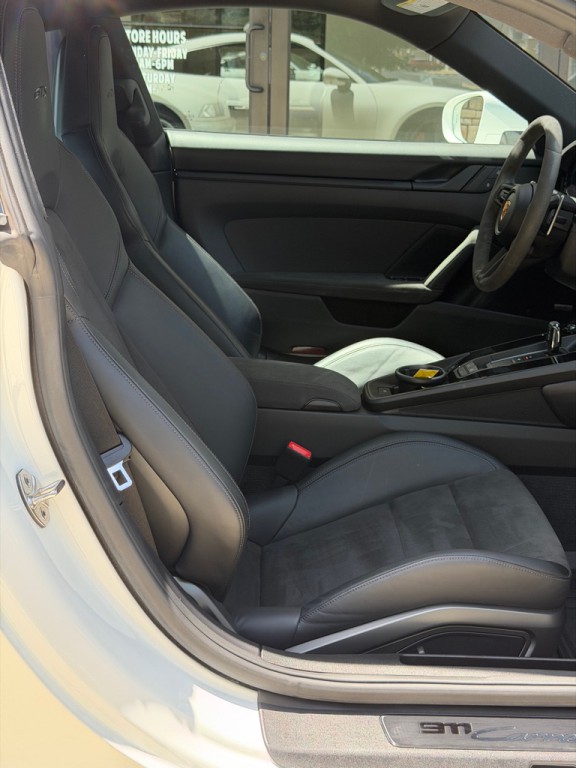 2023 Porsche 911 Image 59