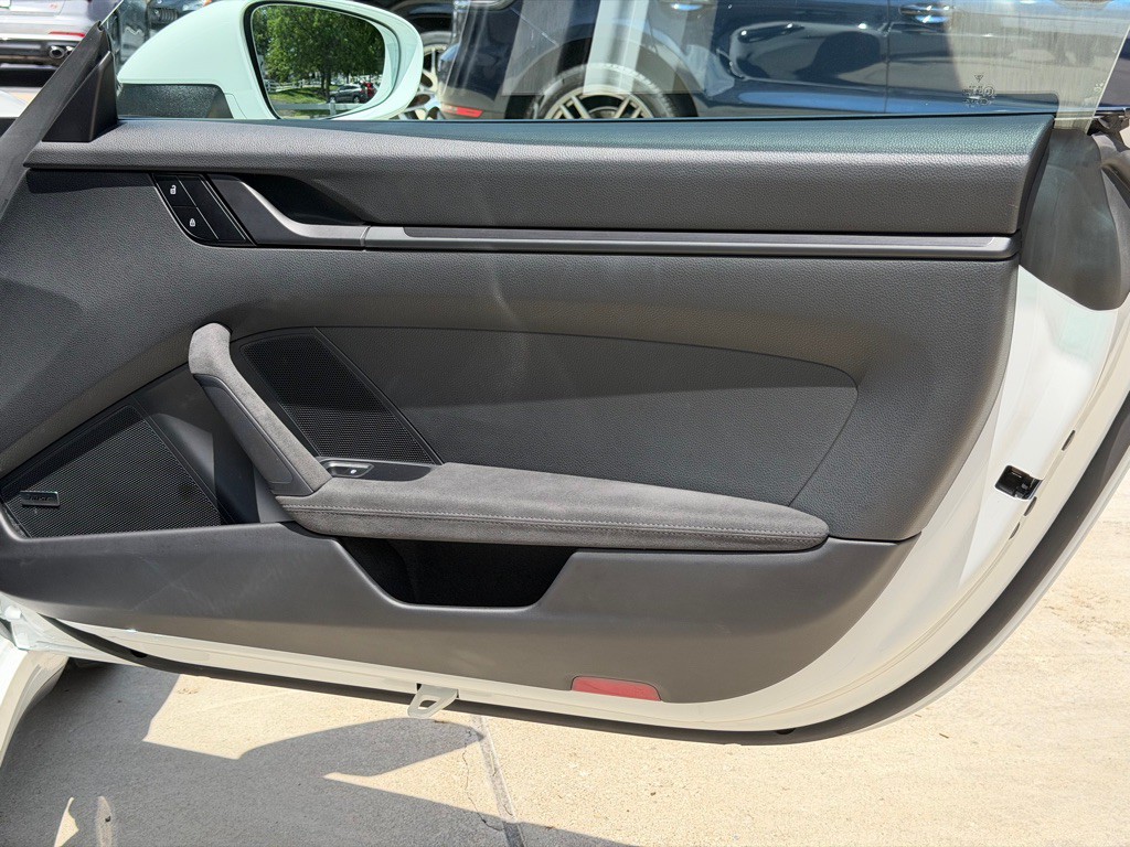 2023 Porsche 911 Image 61
