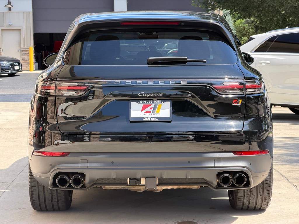 2023 Porsche Cayenne Image 6