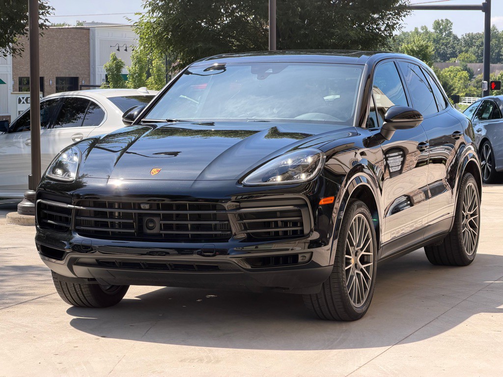 2023 Porsche Cayenne Image 9