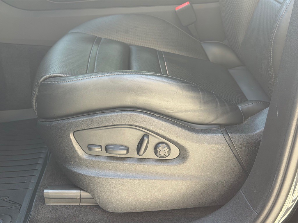 2023 Porsche Cayenne Image 26