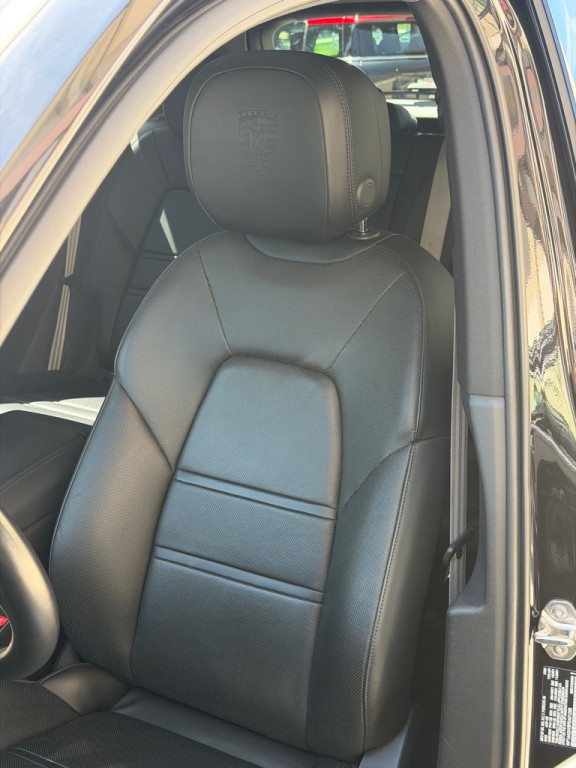2023 Porsche Cayenne Image 27