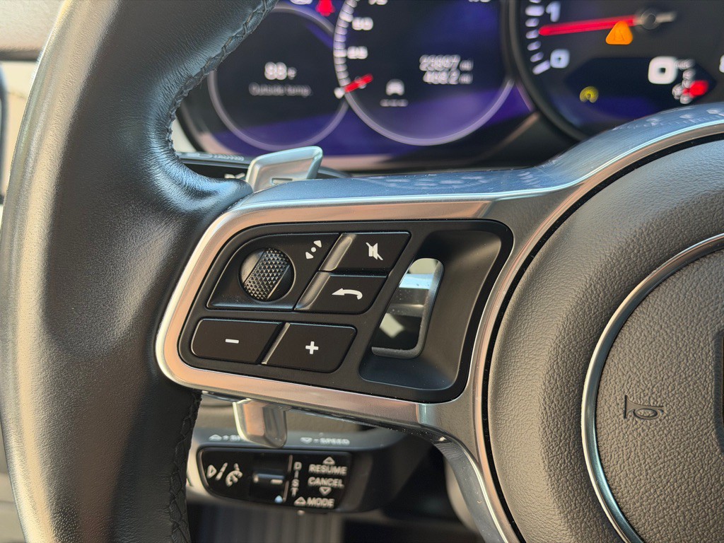 2023 Porsche Cayenne Image 33