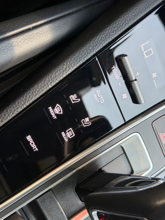 2023 Porsche Cayenne Image 42