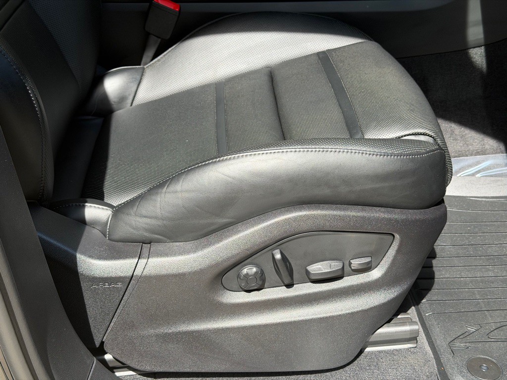 2023 Porsche Cayenne Image 59