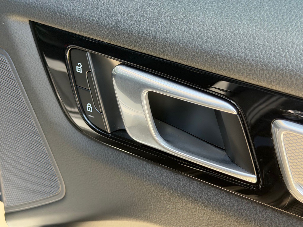 2023 Porsche Cayenne Image 73