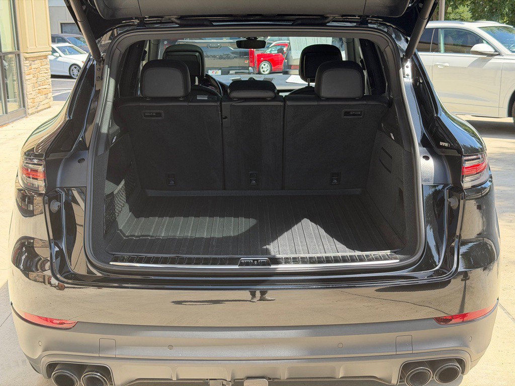 2023 Porsche Cayenne Image 94