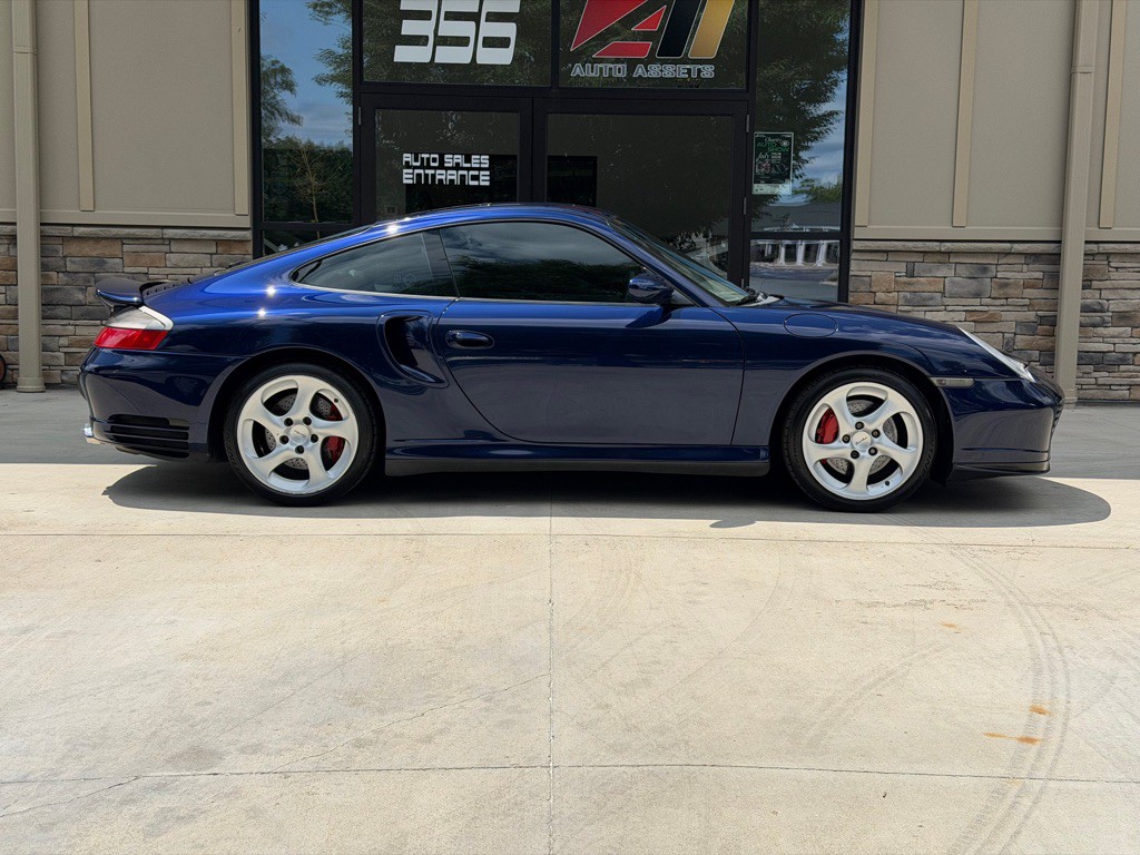 2003 Porsche 911 Image 2