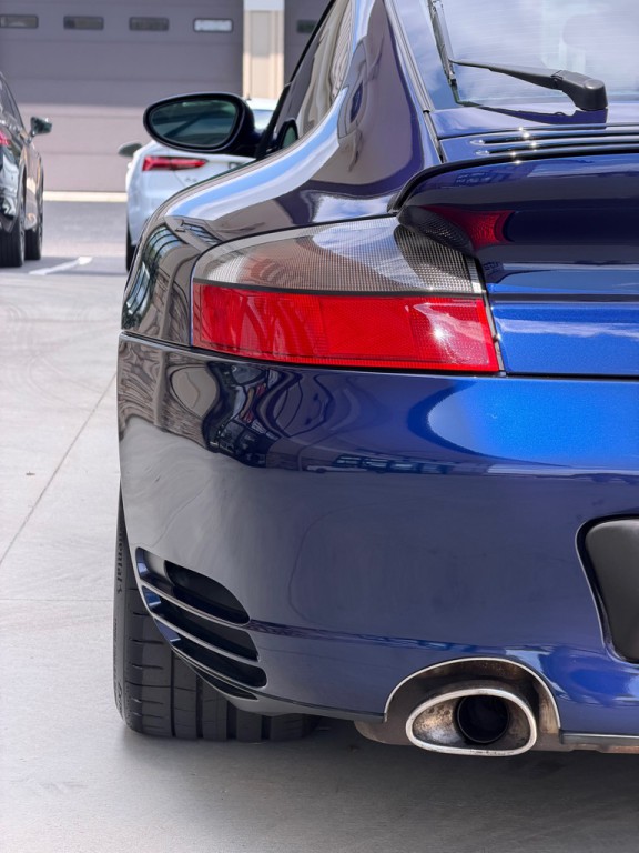 2003 Porsche 911 Image 14