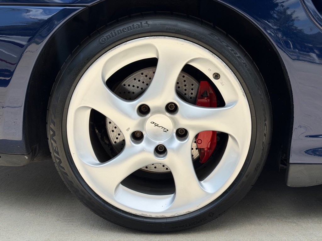 2003 Porsche 911 Image 19