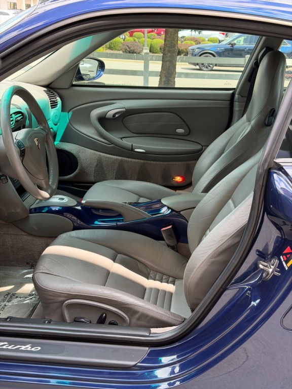 2003 Porsche 911 Image 29