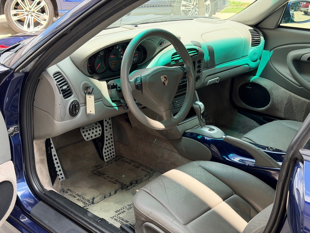 2003 Porsche 911 Image 30