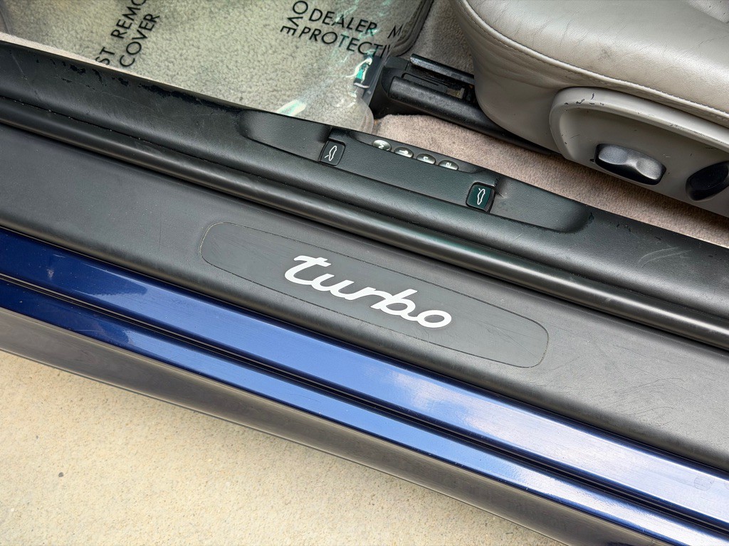 2003 Porsche 911 Image 35