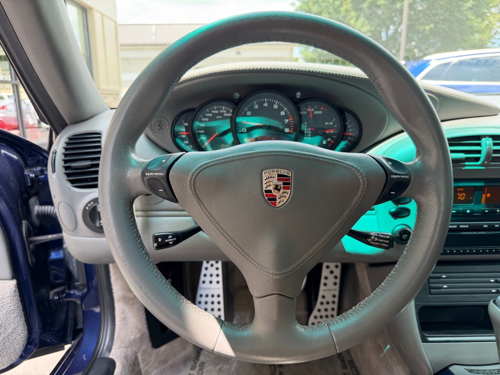 2003 Porsche 911 Image 42