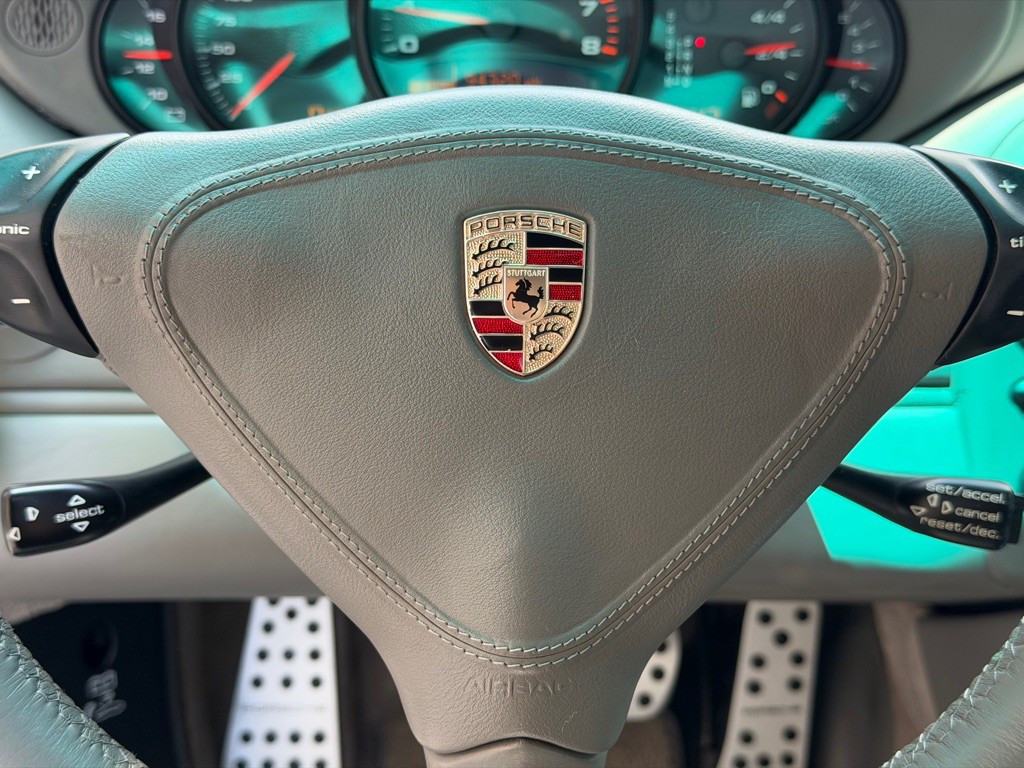 2003 Porsche 911 Image 43