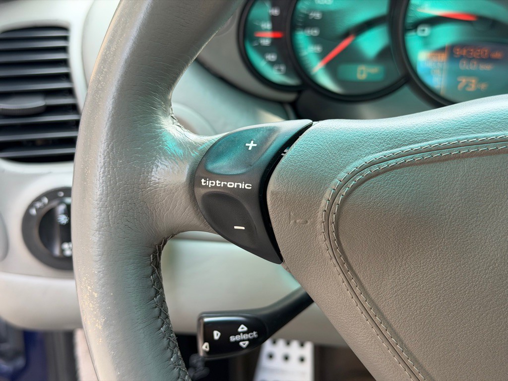 2003 Porsche 911 Image 44