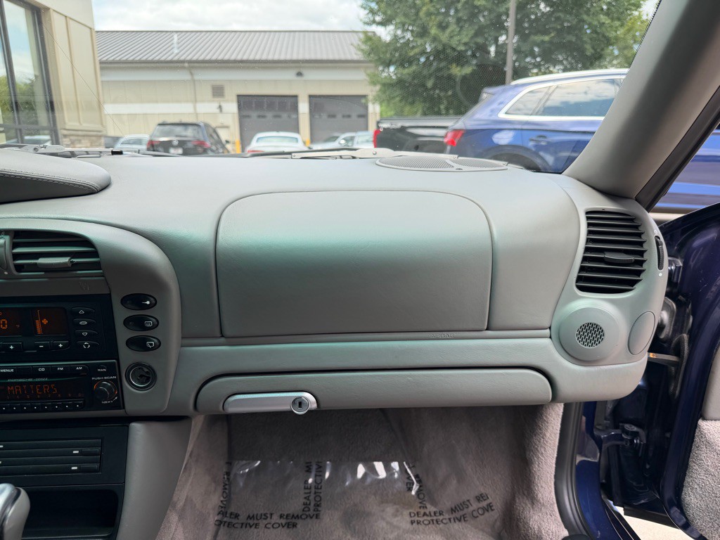 2003 Porsche 911 Image 72