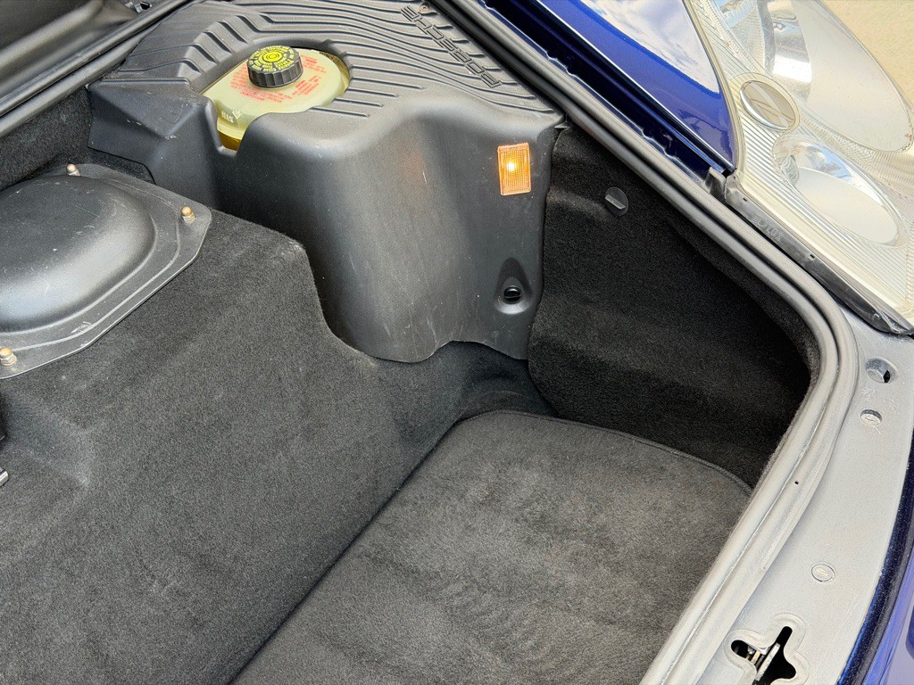 2003 Porsche 911 Image 96