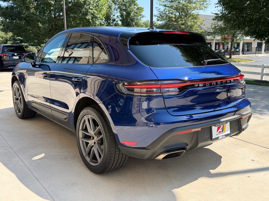 2022 Porsche Macan Image 5