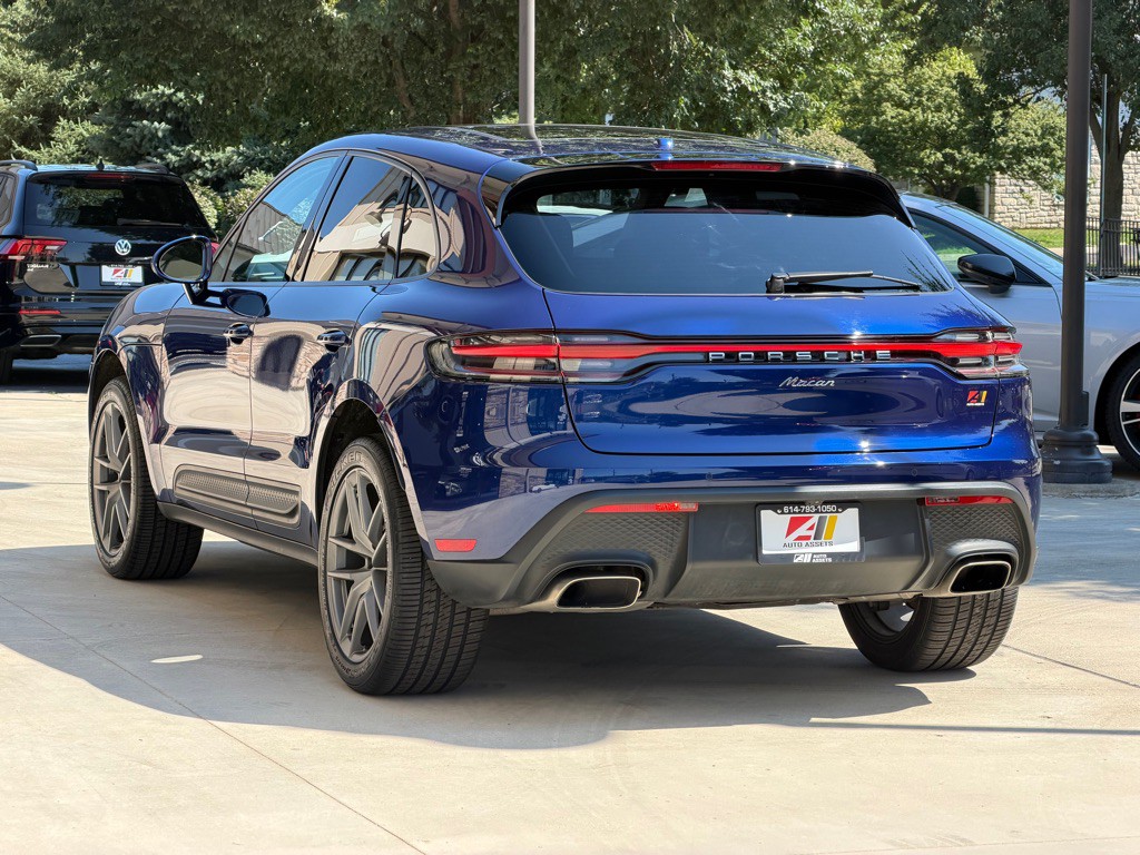 2022 Porsche Macan Image 8
