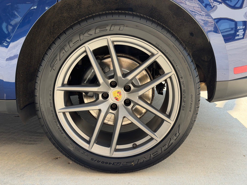 2022 Porsche Macan Image 15