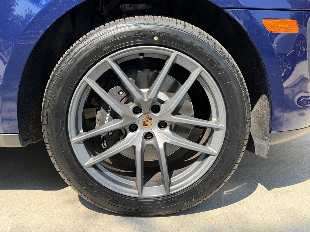 2022 Porsche Macan Image 17