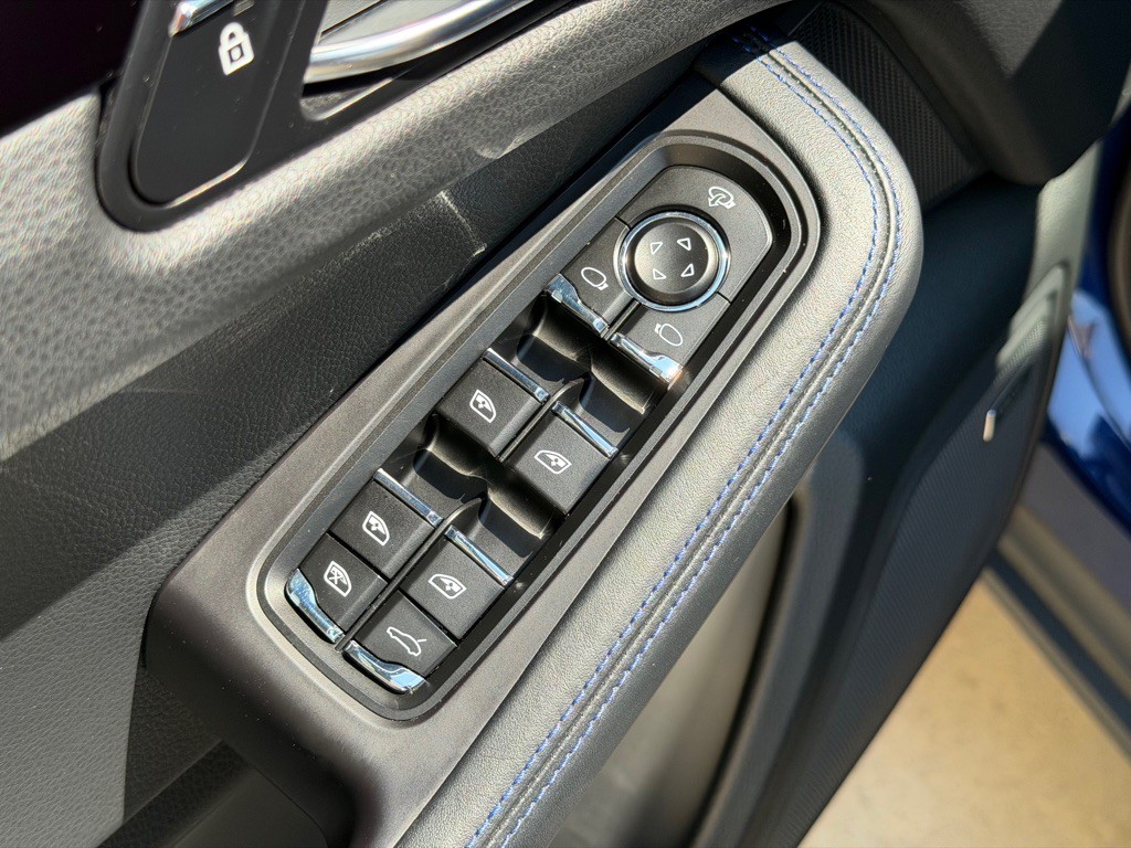 2022 Porsche Macan Image 22