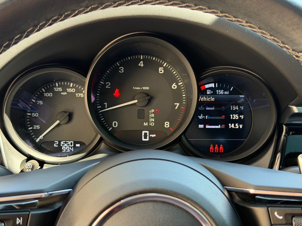 2022 Porsche Macan Image 33