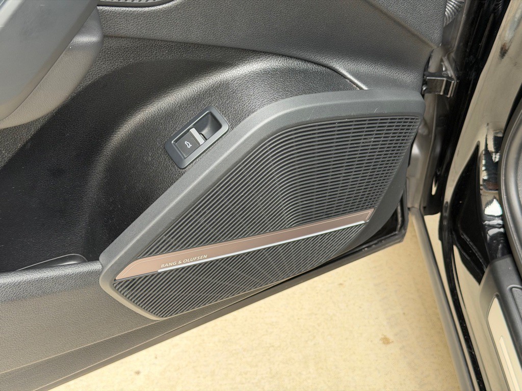 2020 Audi Q5 Image 24