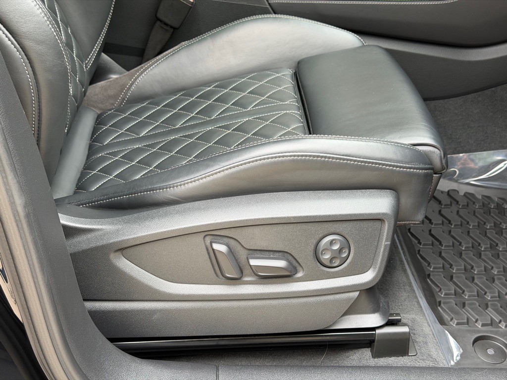 2020 Audi Q5 Image 66