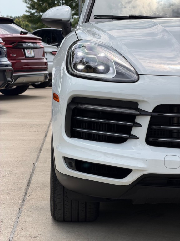2023 Porsche Cayenne Image 12