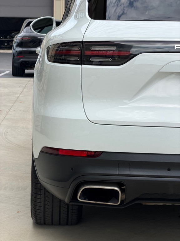 2023 Porsche Cayenne Image 15