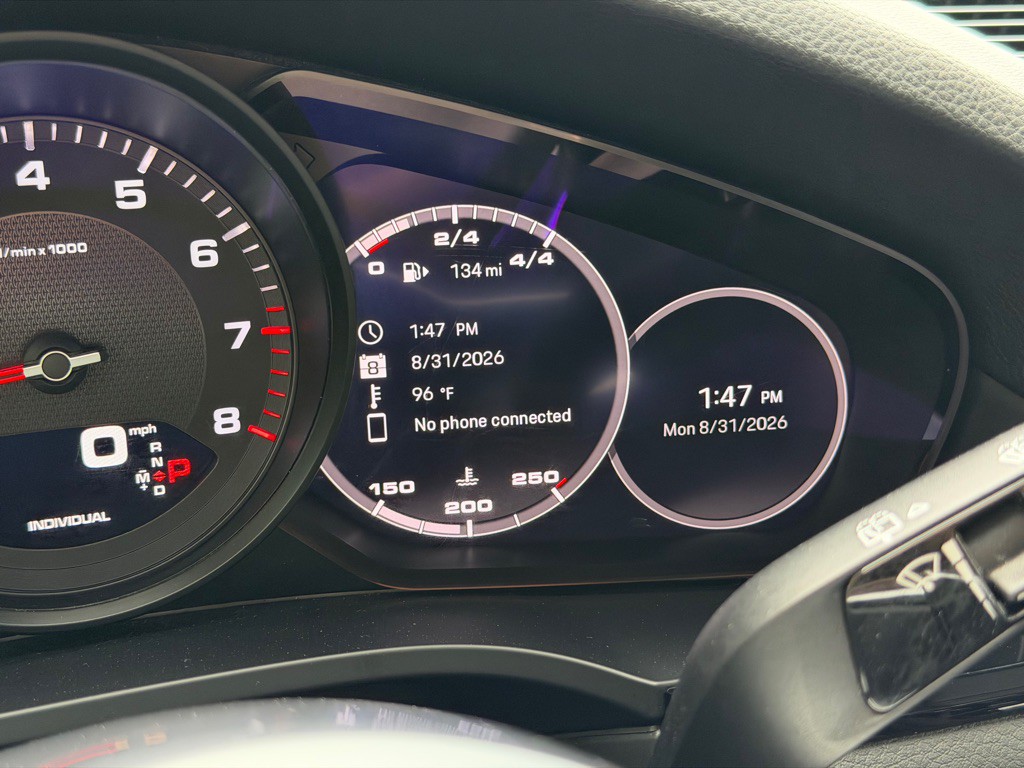 2023 Porsche Cayenne Image 40