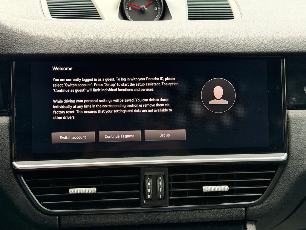 2023 Porsche Cayenne Image 43