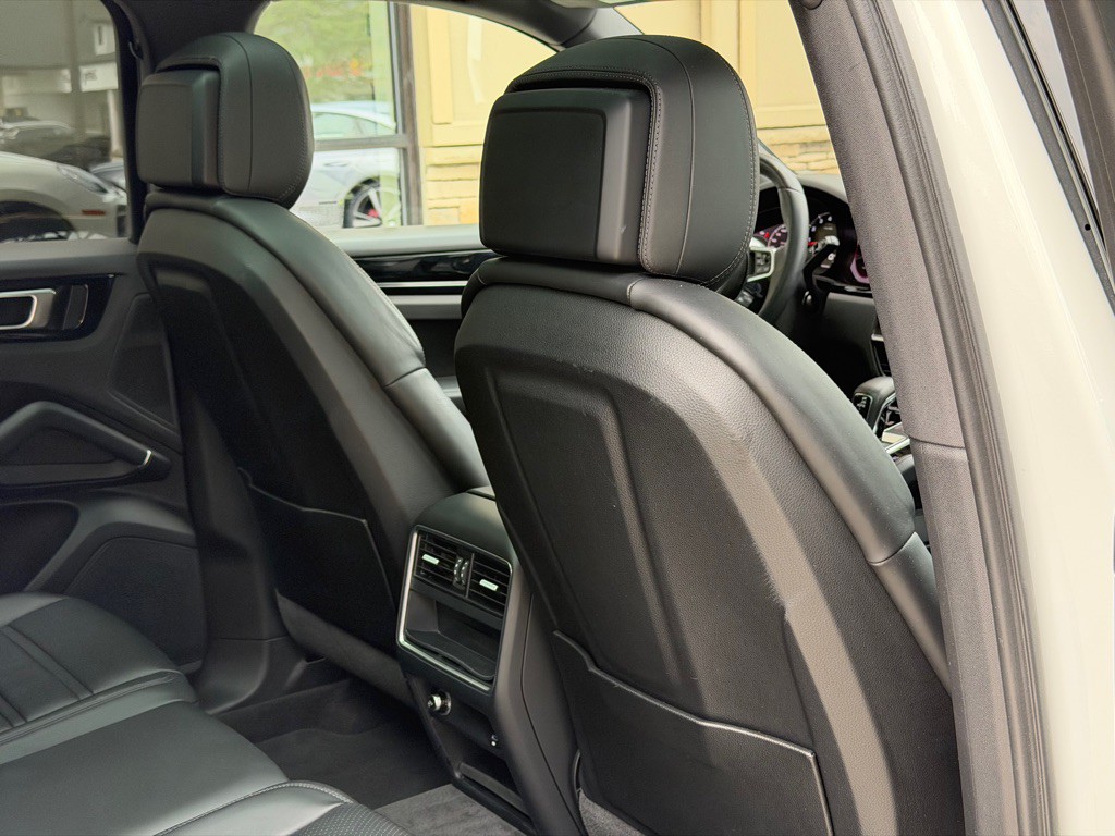 2023 Porsche Cayenne Image 77