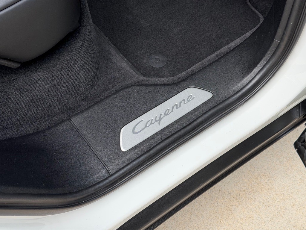 2023 Porsche Cayenne Image 82