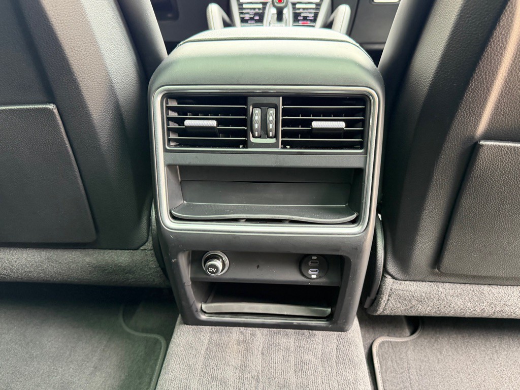 2023 Porsche Cayenne Image 87