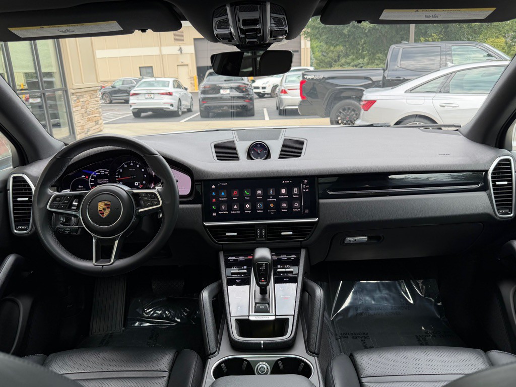 2023 Porsche Cayenne Image 88