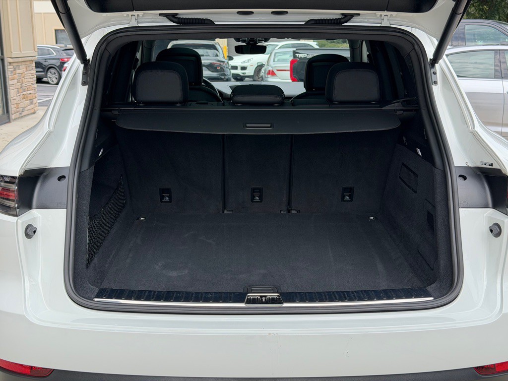 2023 Porsche Cayenne Image 99