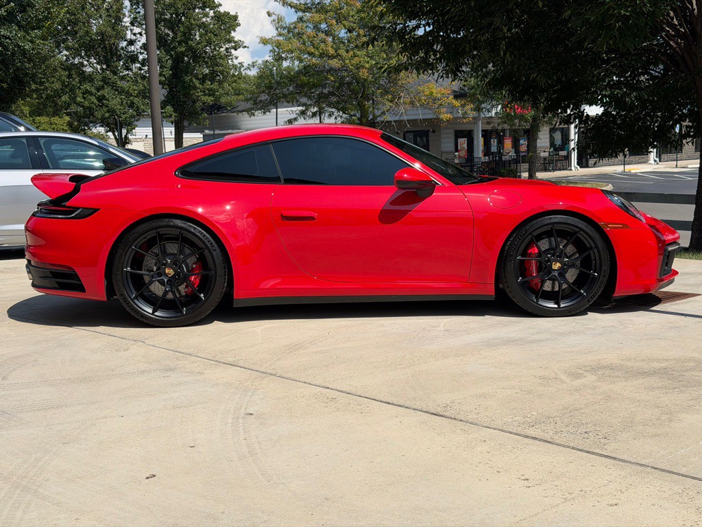 2024 Porsche 911 Image 6
