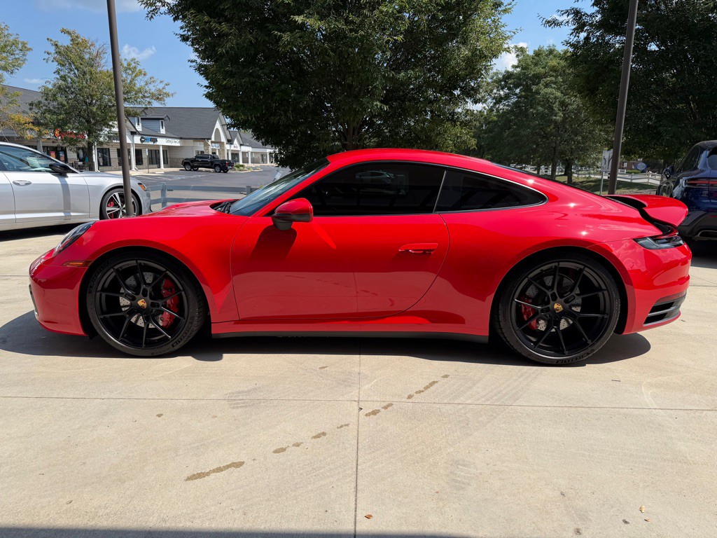 2024 Porsche 911 Image 11