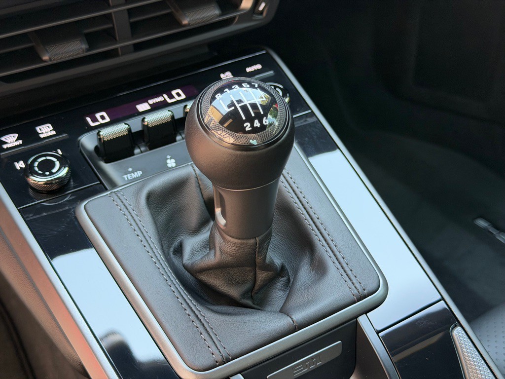 2024 Porsche 911 Image 49